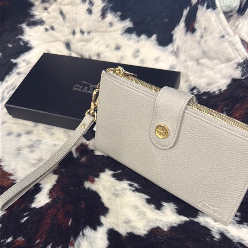 Chic Light Gray Leather Wristlet by Classico
